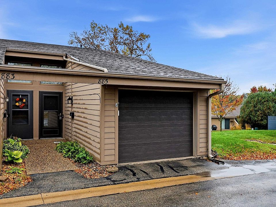 1st image of 885 Stone Ridge Pl