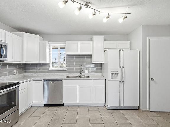 3rd image of 12216 N 107th Ave