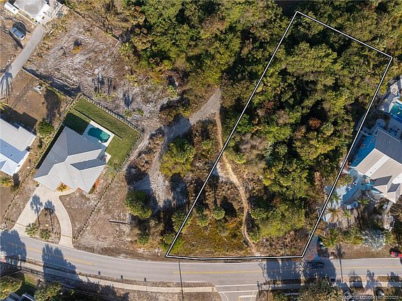 3rd image of 0 NE Skyline Dr Lot 8