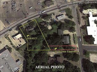 1537 11th St, Huntsville, TX 77340