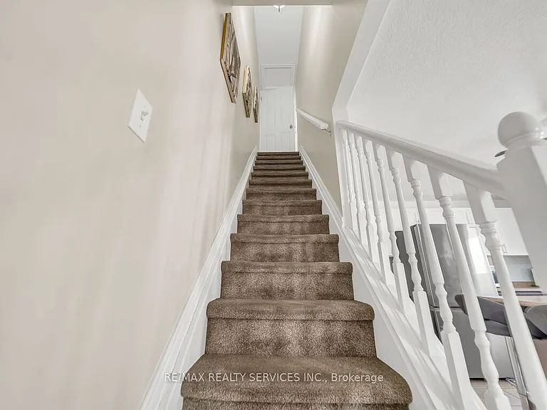 65 Moore St — Photo 33