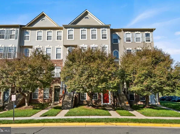 15555 John Diskin Cir #264, Woodbridge, VA 22191