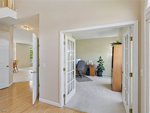 5th image of 16264 Selby Cir