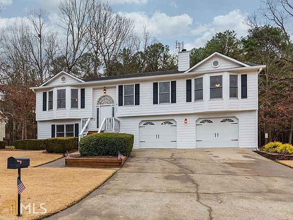 2nd image of 1425 La Maison Dr