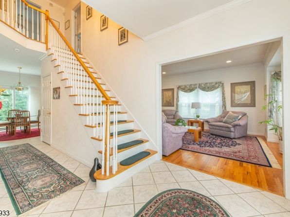 987 Valley Rd, Wayne Twp., NJ 07470