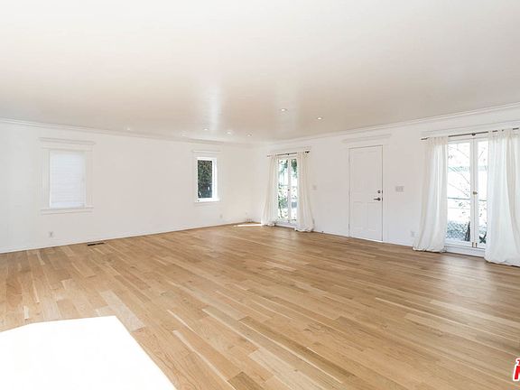 5th image of 1356 McDuff St