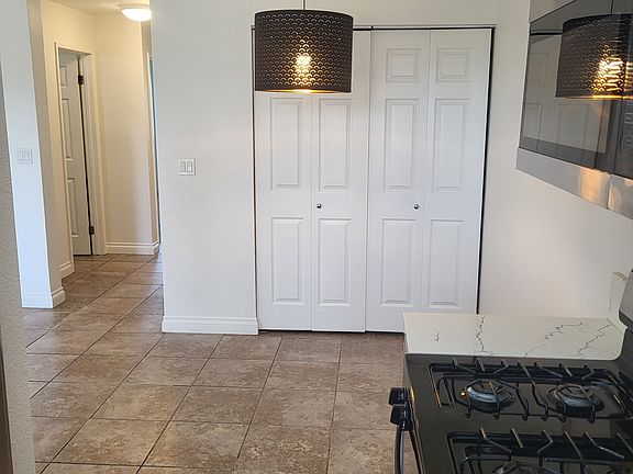 5th image of 4775 Seminole Dr