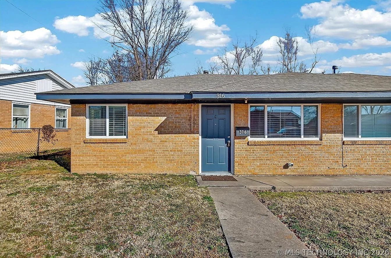2 bed, 650 sqft, $1,045 — Photo 1