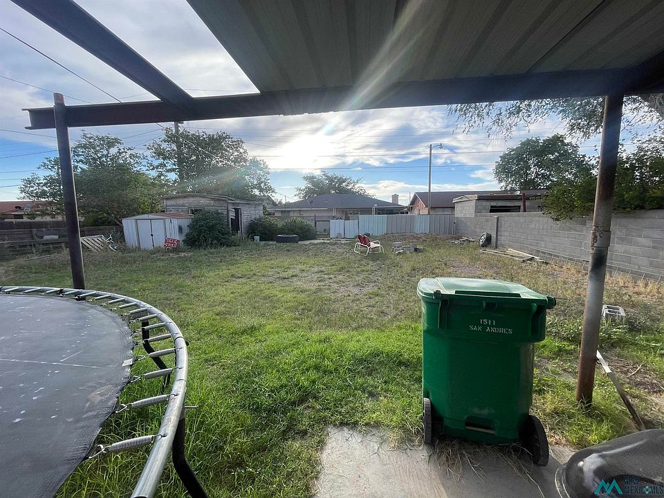 2nd image of 1511 N San Andres Dr