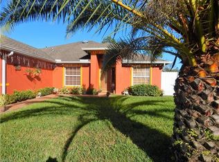 805 Andover Ave S, Lehigh Acres, FL 33974