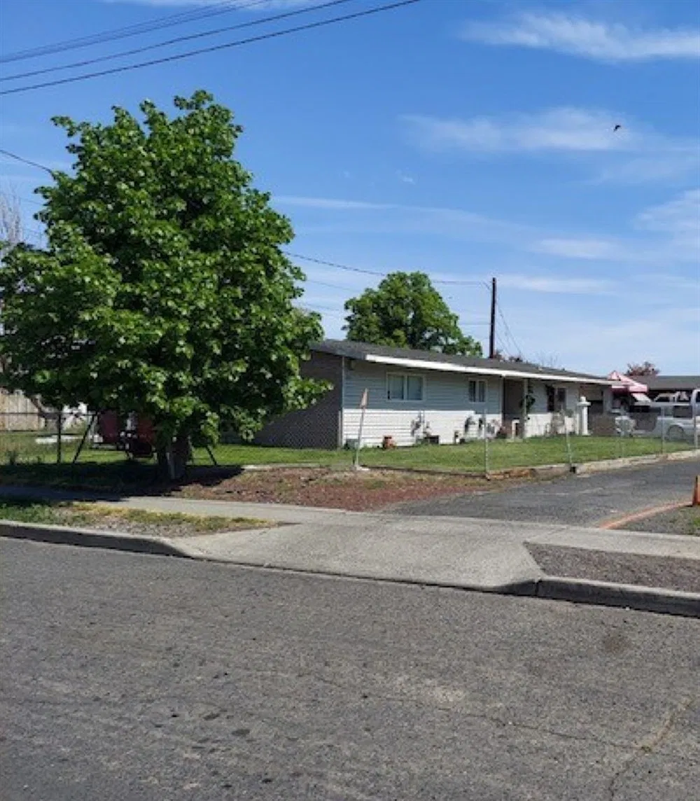 4 bed, 1452 sqft, $1,000 — Photo 1