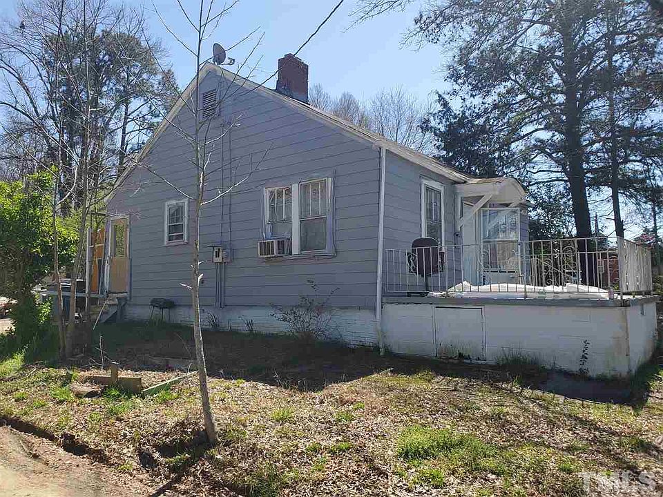 2nd image of 3305 Fayetteville St