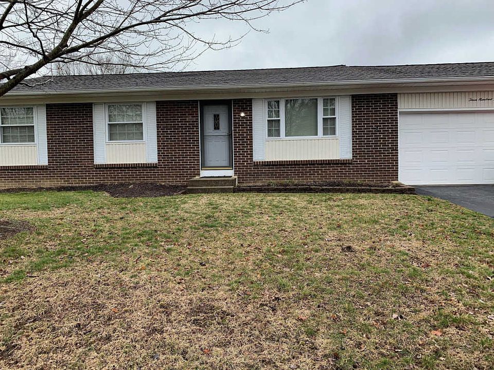 1st image of 340 Hilltop Dr