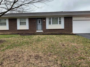 340 Hilltop Dr, Pickerington, OH 43147