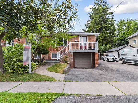 3rd image of 62 Rosedale Ave W