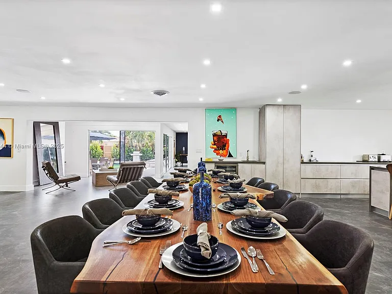 4322 Polk St — Photo 6