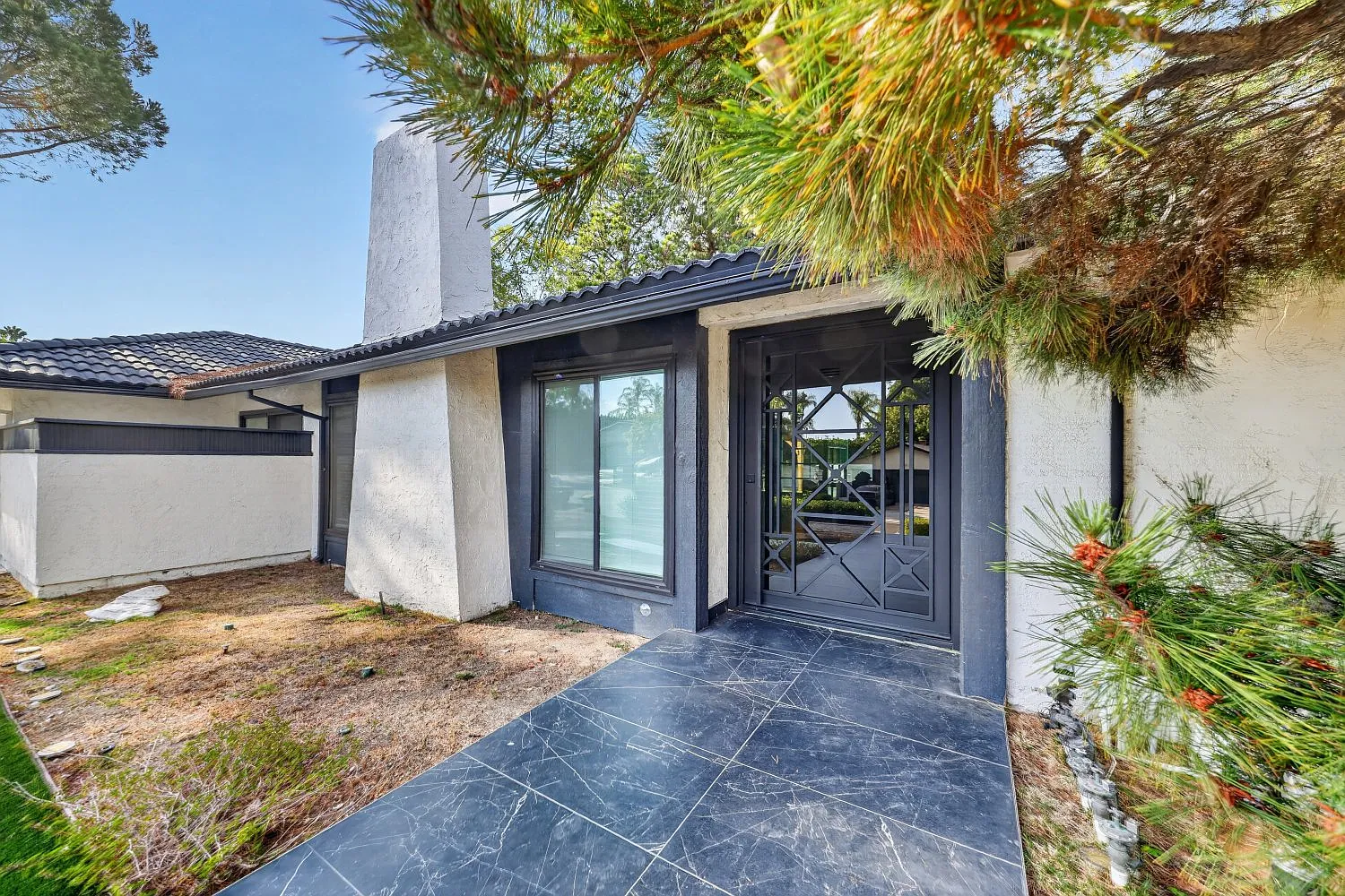 5 bed, 3250 sqft, $9,500 — Photo 4