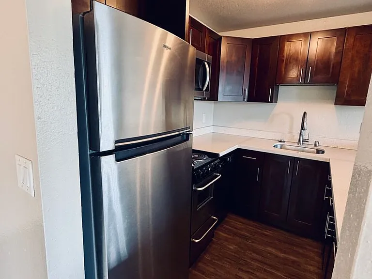 5913 Rainier Ave S — Photo 3