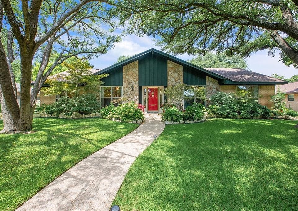 1st image of 4925 Lake Arrowhead Dr