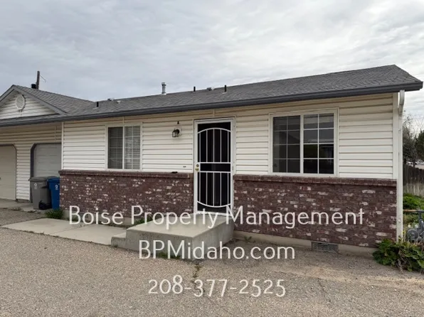 126 Delaware Ave #A, Nampa, ID 83651
