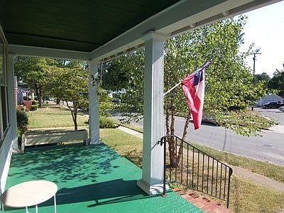 4th image of 6820 Kensington Ave