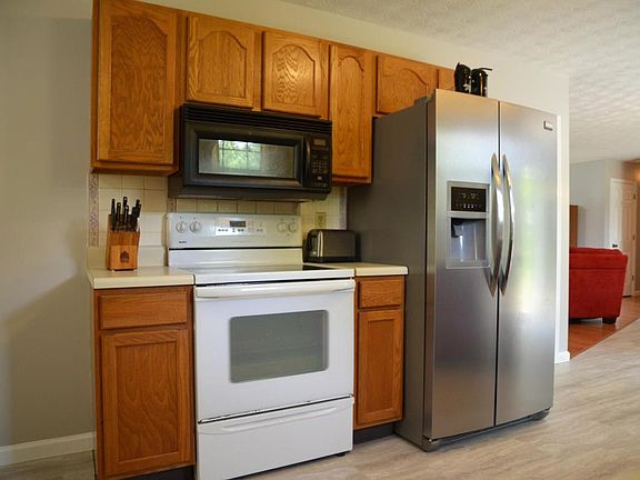 4th image of 2008 Tuscany Gardens Dr