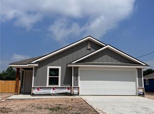 854 3rd St, Somerville, TX 77879