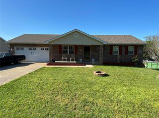 19755 Stirrup Ln, Waynesville, MO 65583