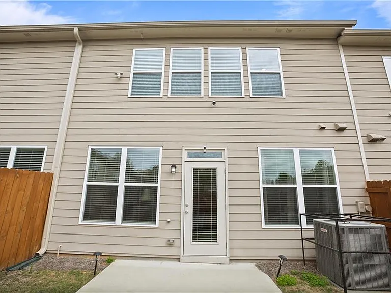 7637 Avalon Blvd — Photo 8