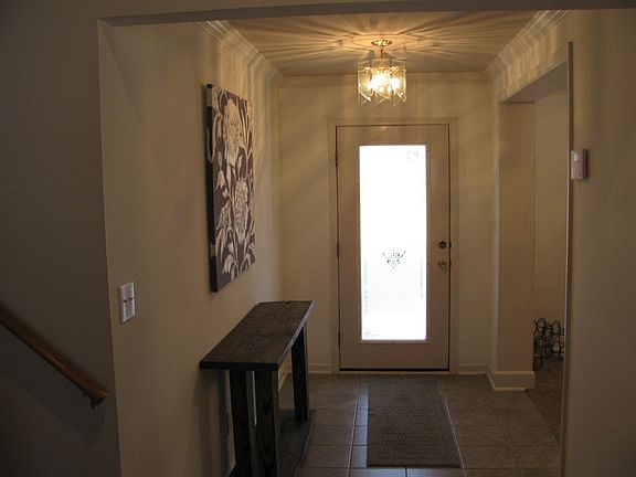 Foyer/Entrance