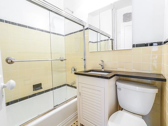 3rd image of 308 W 92nd St APT 3B