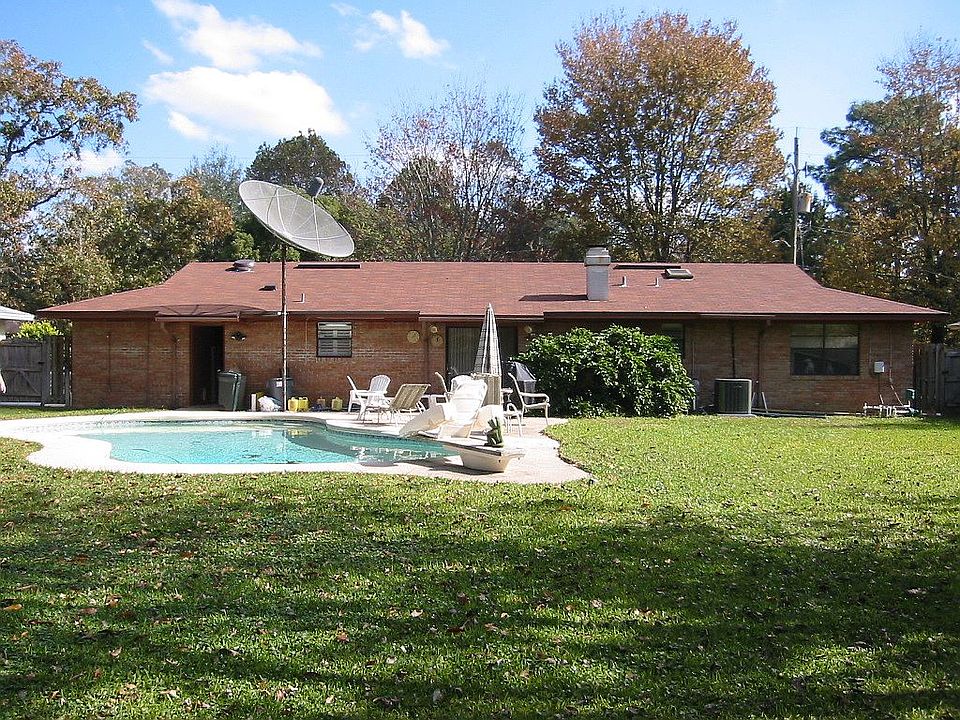 1st image of 12516 Remler Dr W