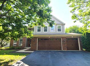 643 Wingpointe Dr, Aurora, IL 60506