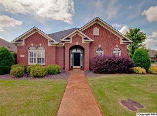 10 Queensland Dr SW, Huntsville, AL 35824