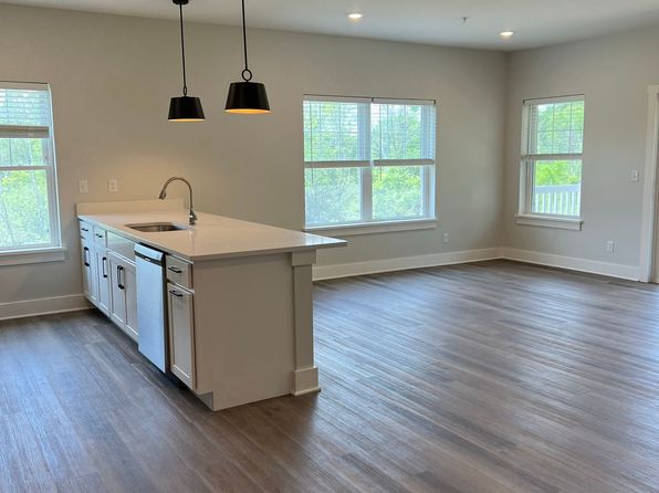 2 Mystic Ln #11M-102