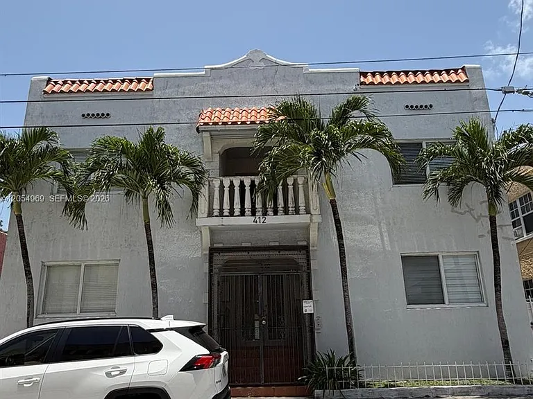 412 SW 10th Ave #1 — Photo 2