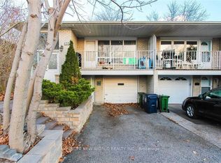 135 Pineway Blvd, Toronto, ON M2H1A9