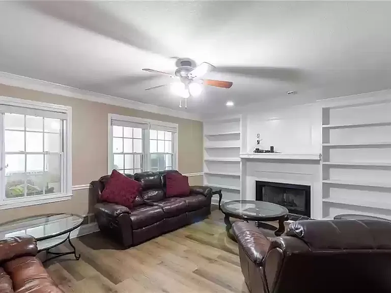 Saybrook Cir NW — Photo 18