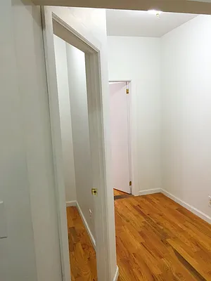 Rented by Bohemia Realty Group | media 12