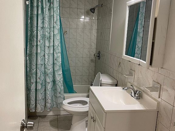 3rd image of 53-5 Jewett Ave #1
