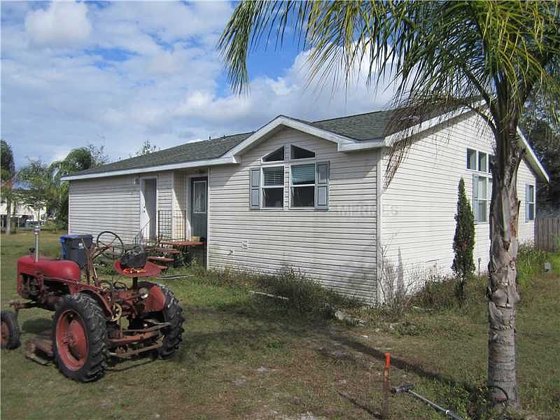 2nd image of 16718 Carlton Lake Rd