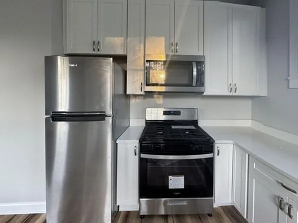 37 Elizabeth St #B, Charleston, SC 29403