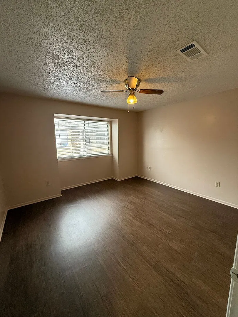 2 bedroom 2 bath condo in Plantation II Townhomes — Photo 3