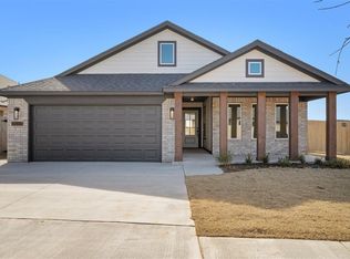 10416 NW 33rd Pl, Yukon, OK 73099