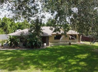 7505 Delaware Dr, Weeki Wachee, FL 34607