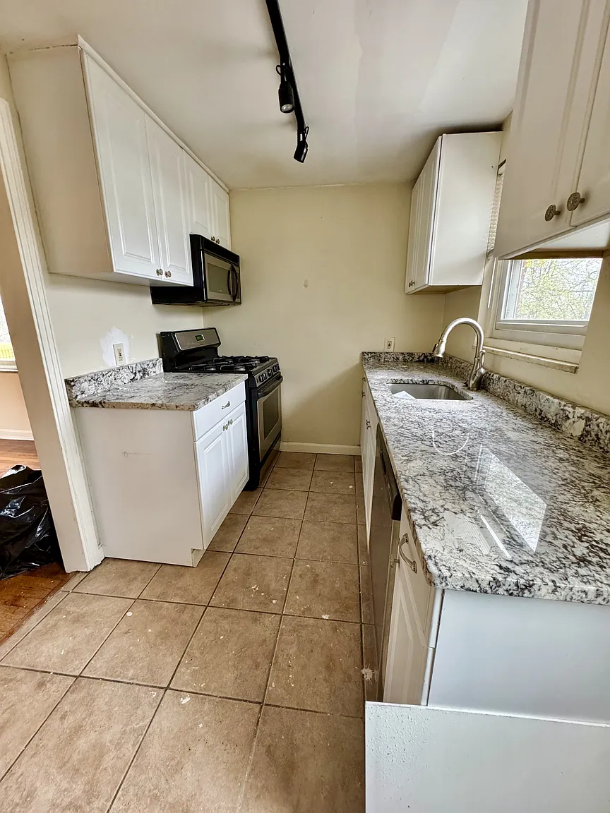 6829 Penn Ave photo 1