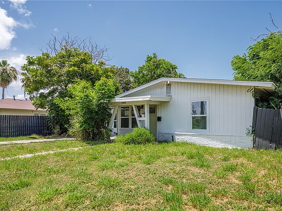 3rd image of 5808 Rio Vista Ave