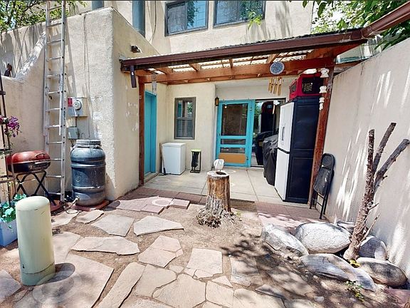 2nd image of 2730 Calle Anna Jean