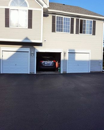 2nd image of 1207 Sandhurst Ln #1207