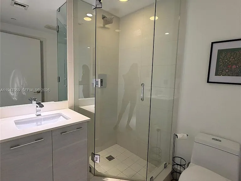 650 NE 32nd St #4406 — Photo 10